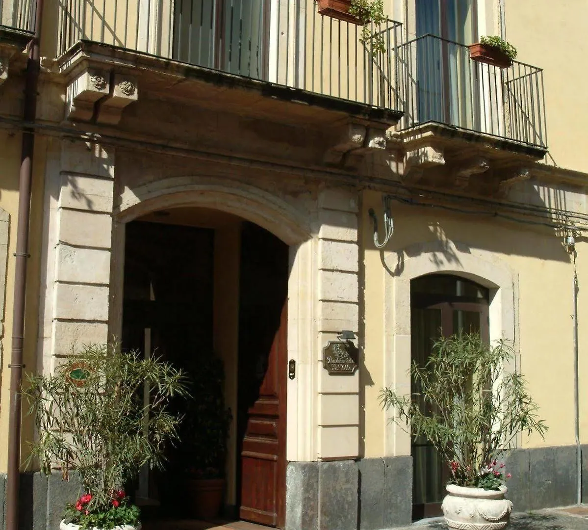 Hotel La Ville Katanya 3*,